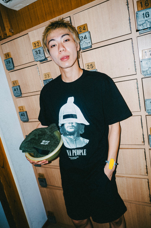 偉人サウナピーポーTEE (ブラック)