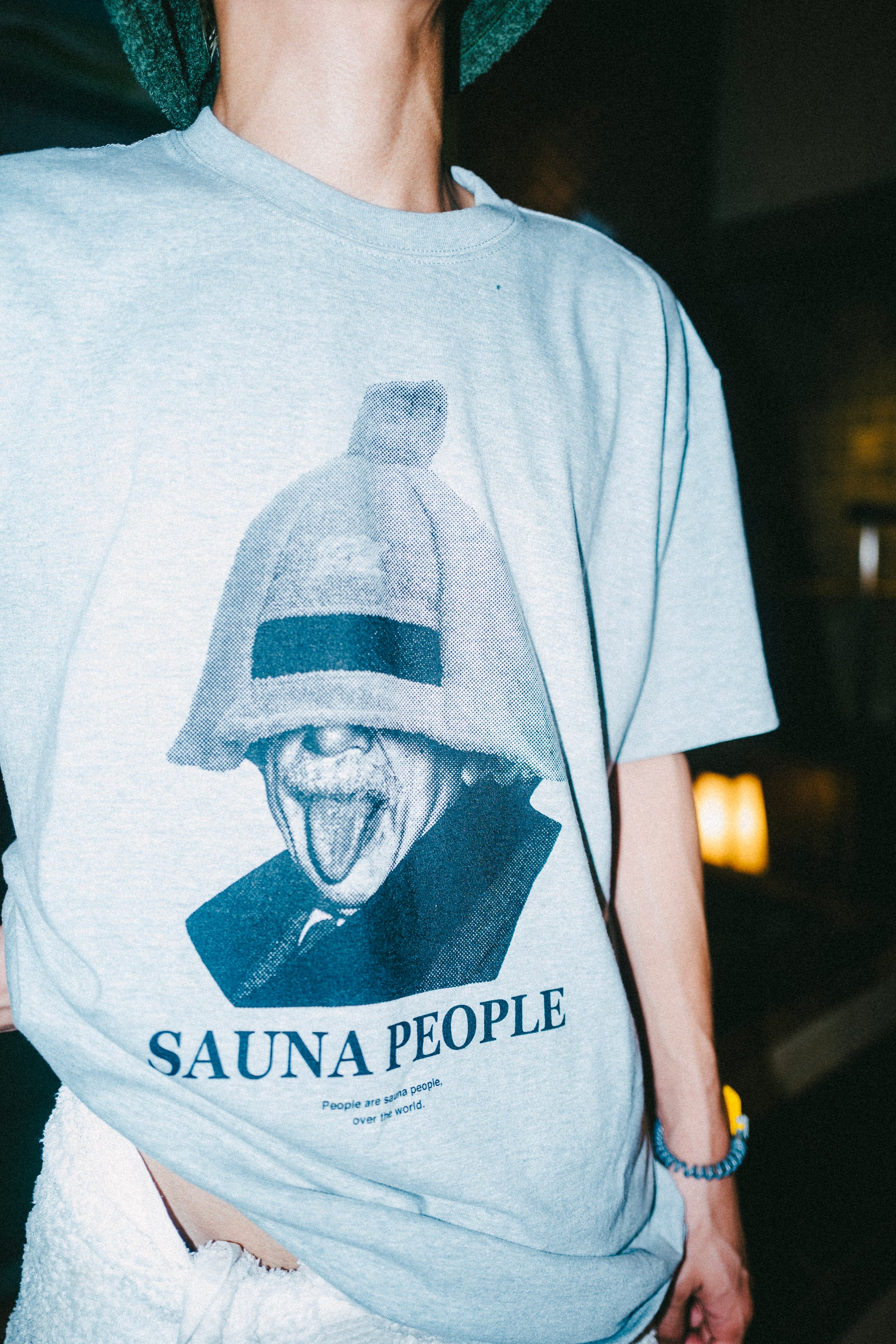 偉人サウナピーポーTEE (グレー) - KIMARI SAUNA SUPPLY